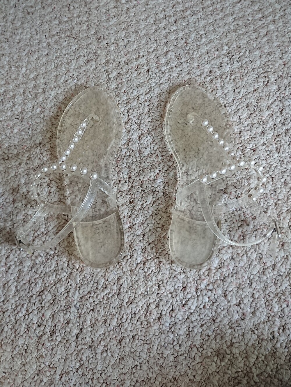 Stuart Weitzman Goldie Clear Jelly Sandals Pearl-Embellished Sandals size 8.5